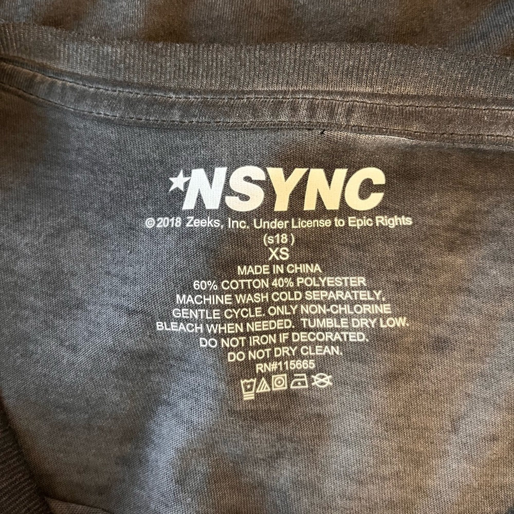 NWOT NSYNC Crewneck Graphic Band Tee XS 90s Y2K - Picture 9 of 9